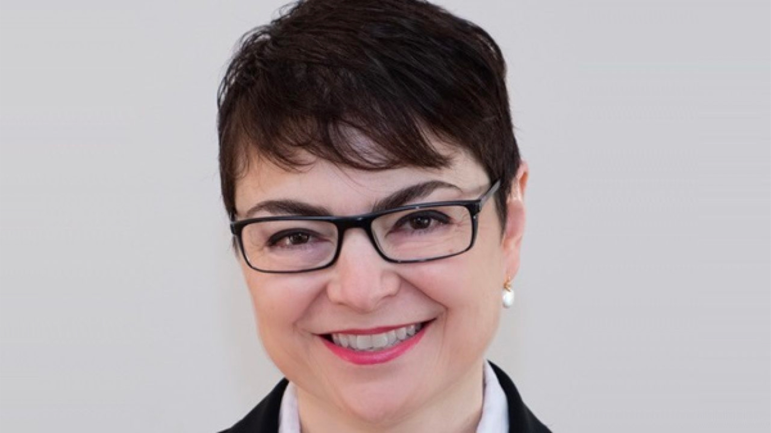 Nevine-zariffa headshot photo